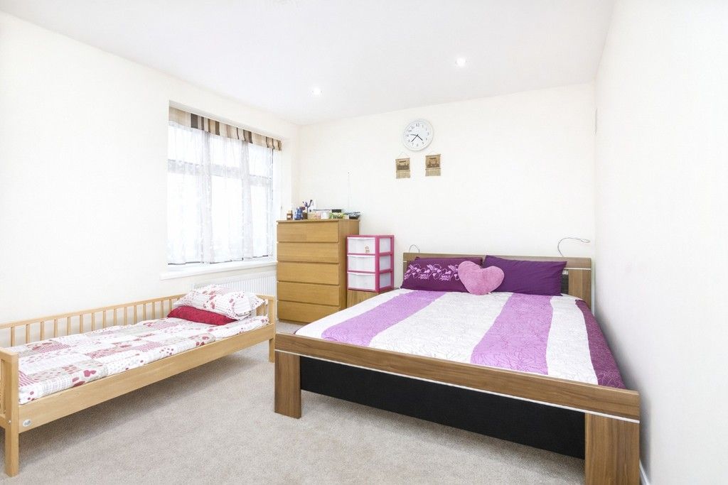 Property photo 3 of 5