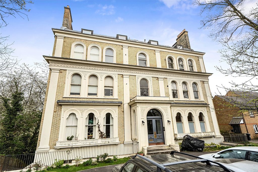 Property photo 2 of 17 Picture No. 03