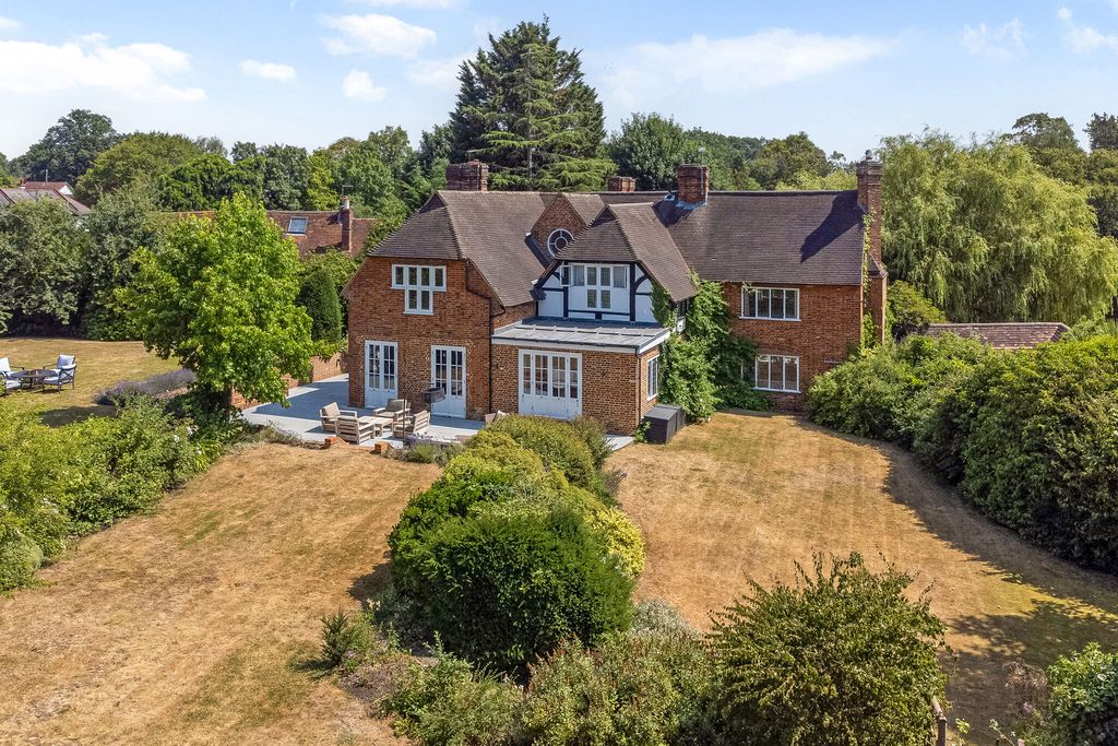 Property photo 1 of 33