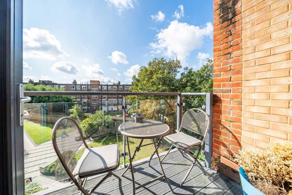 Property photo 2 of 7 1039681 (7)