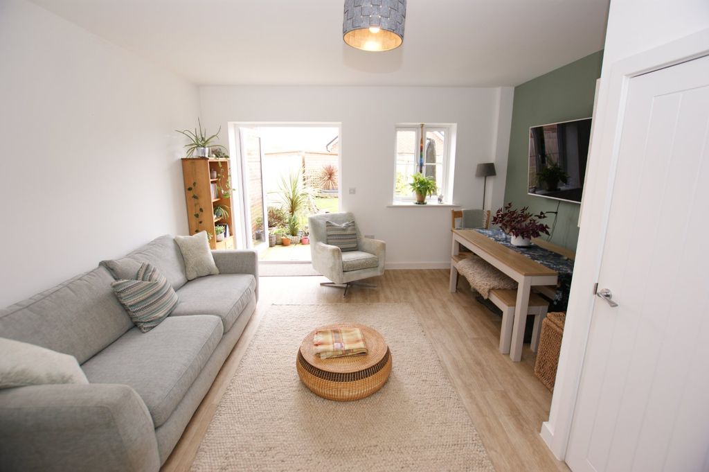 Property photo 2 of 9 Picture No. 03