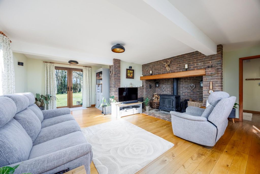 Property photo 2 of 26 Living Room