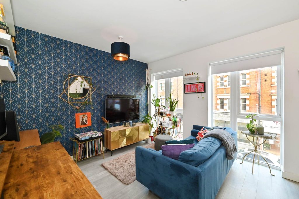 Property photo 2 of 13