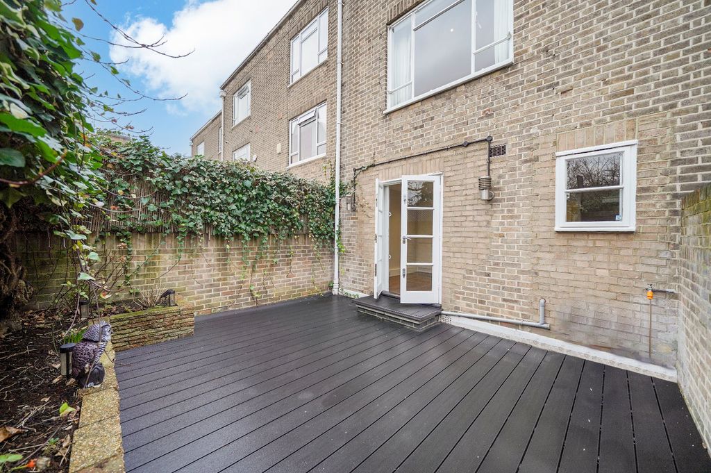 Property photo 3 of 22