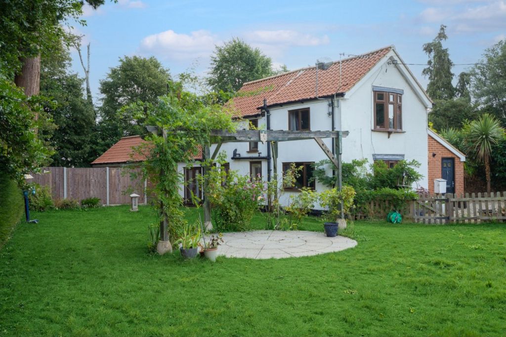 Property photo 1 of 27