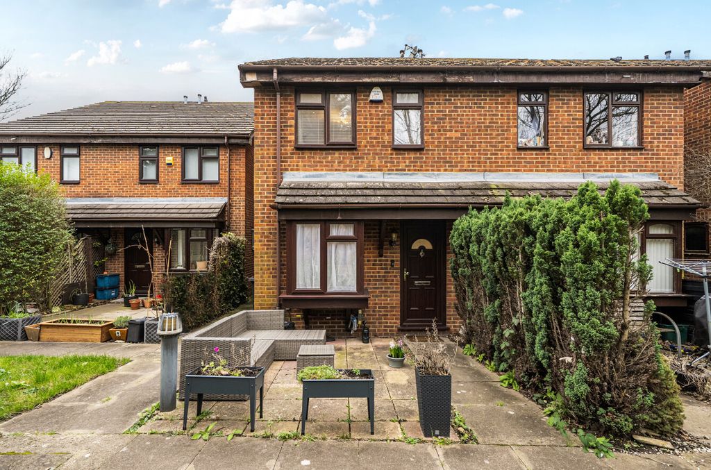 Property photo 1 of 15 1417160-2-6995Dbe...