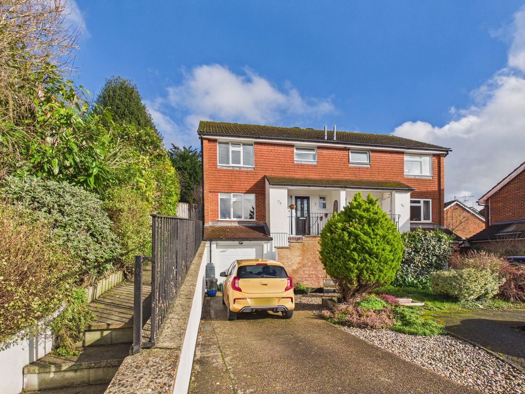 Property photo 1 of 19 Front