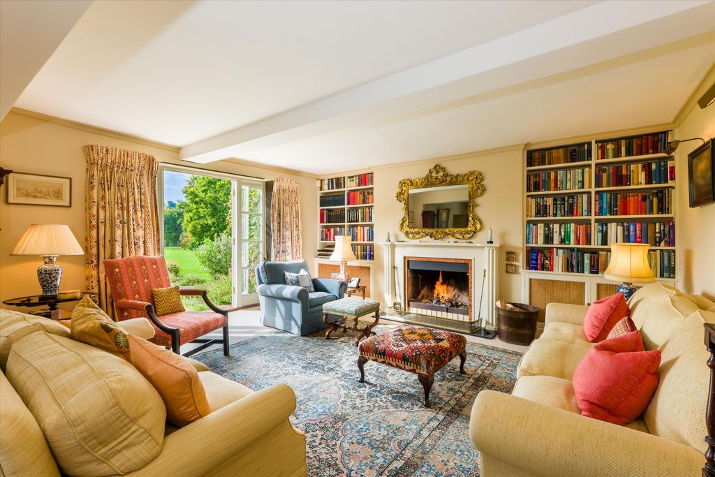 Property photo 2 of 28 Image