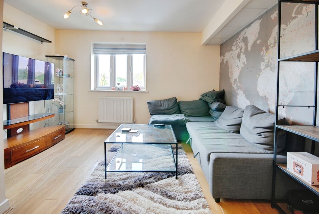 Property photo 2 of 9 Pbox-Img.Jpg