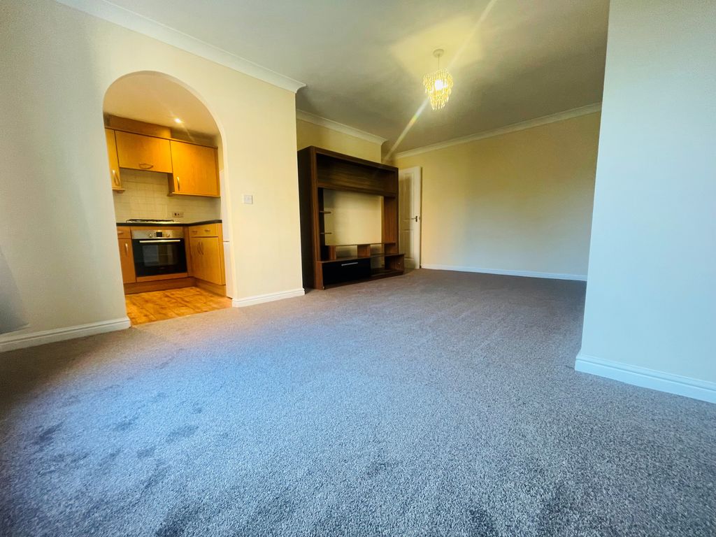 Property photo 2 of 6 Living Room