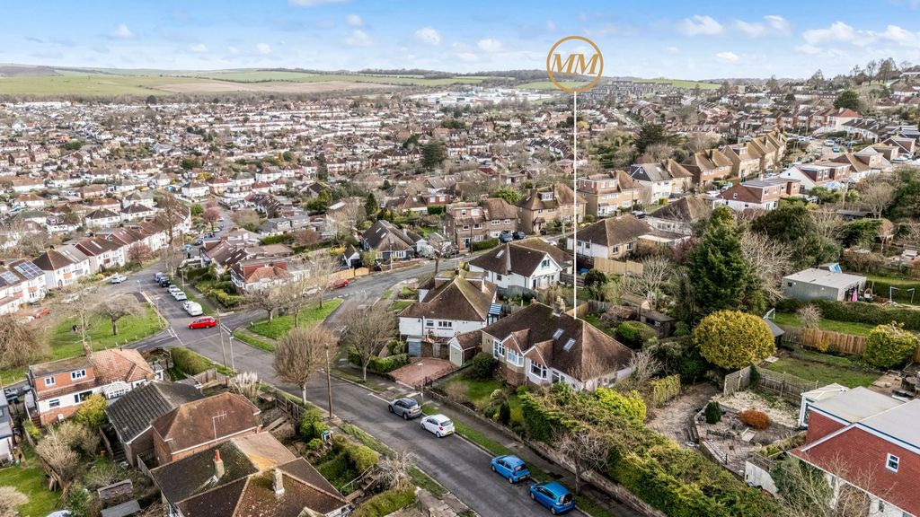 Property photo 1 of 22