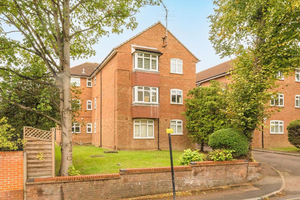 Property photo 1 of 6