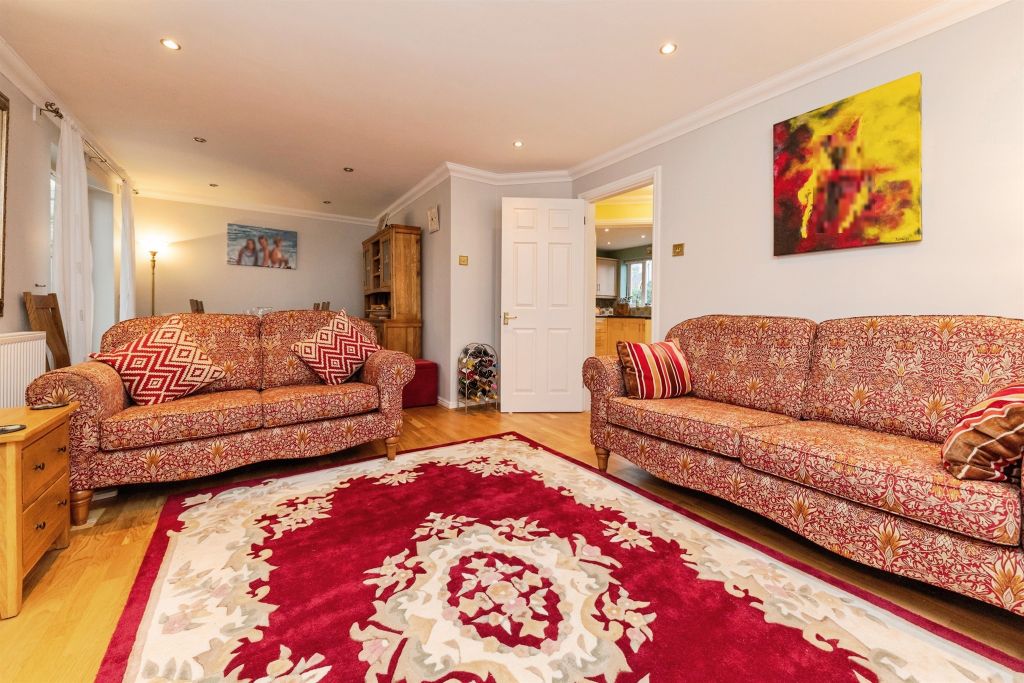 Property photo 3 of 22