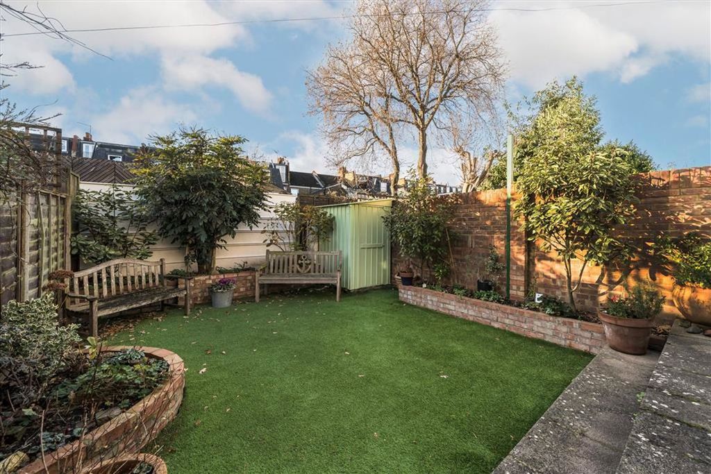 Property photo 3 of 12