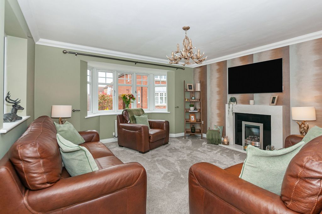 Property photo 2 of 26