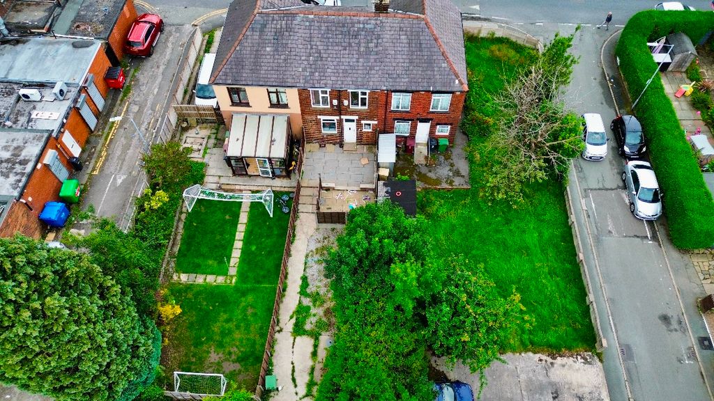 Property photo 2 of 16