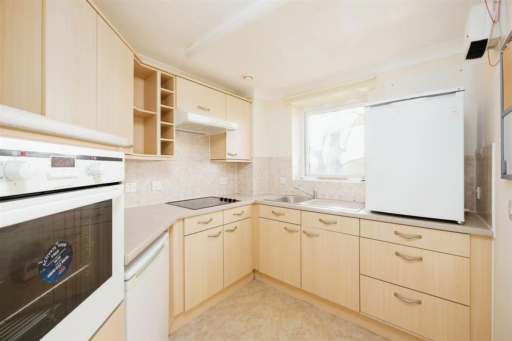 Property photo 2 of 22 1510430-6.Jpg