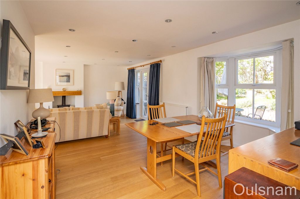 Property photo 3 of 41 Picture No. 43