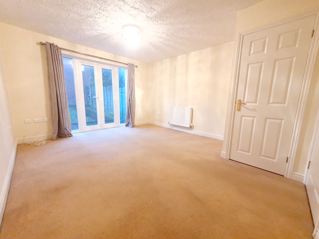 Property photo 2 of 18 Image