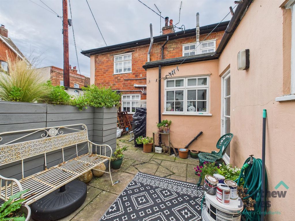 Property photo 3 of 12 Cam03063G0-Pr0145-Still006.Jpg