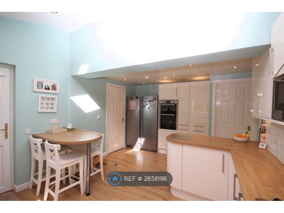 Additional image 4 of 3 bed detached house to rentBraeside Park, Mid Calder, Livingston EH53