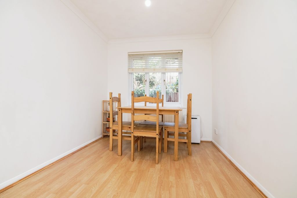 Property photo 3 of 10 Photography