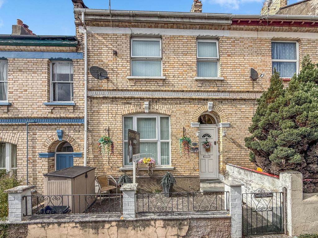 Property photo 1 of 20