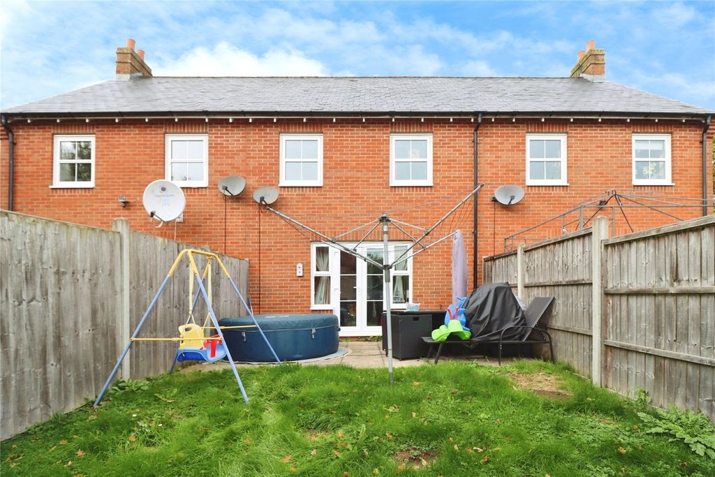 Property photo 3 of 21 Garden