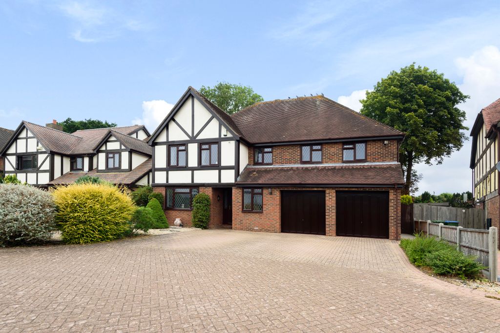 Property photo 1 of 24