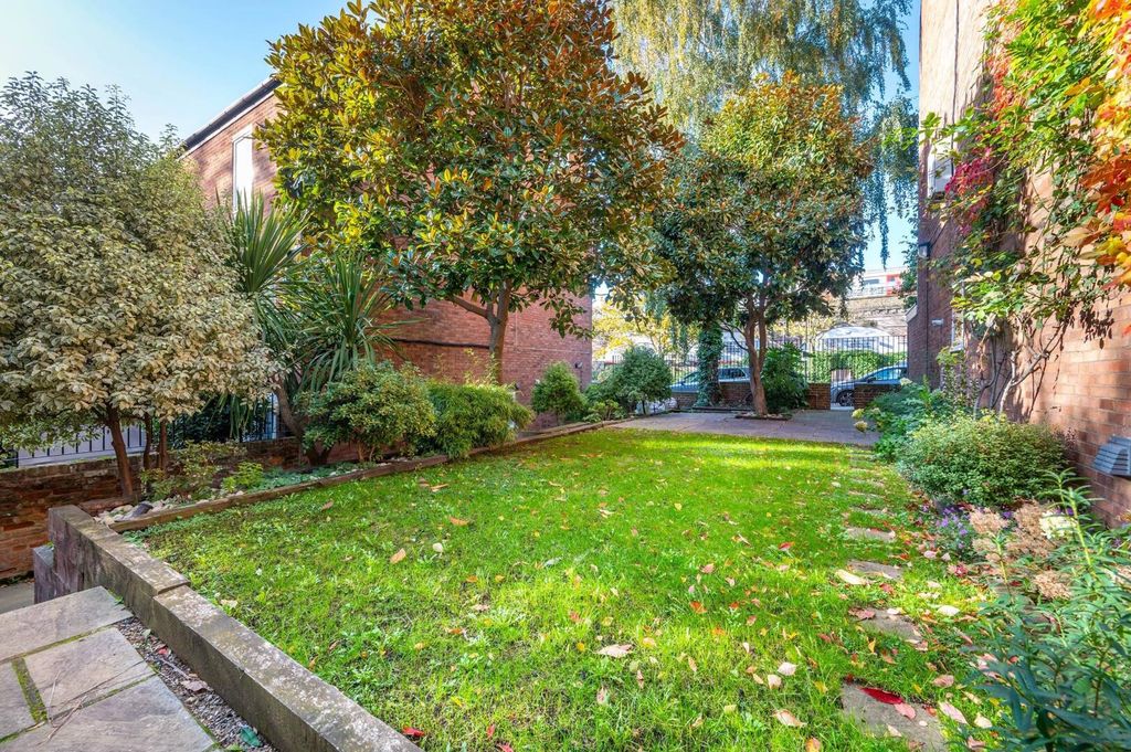 Property photo 1 of 8 Rear Garden