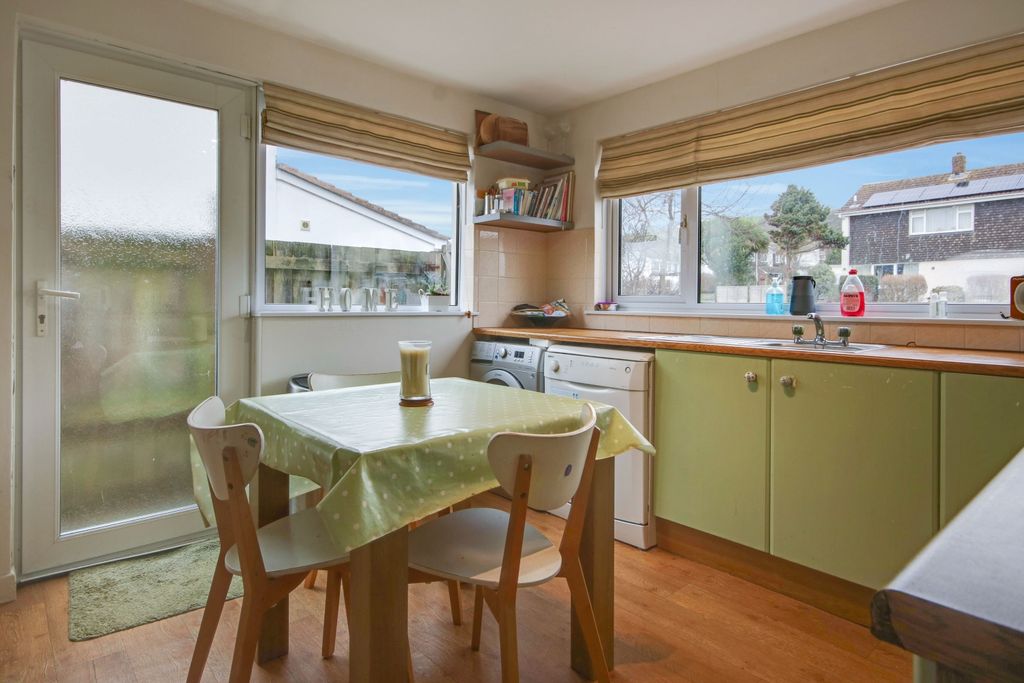 Property photo 3 of 12 Img_1129-Img_1131-1