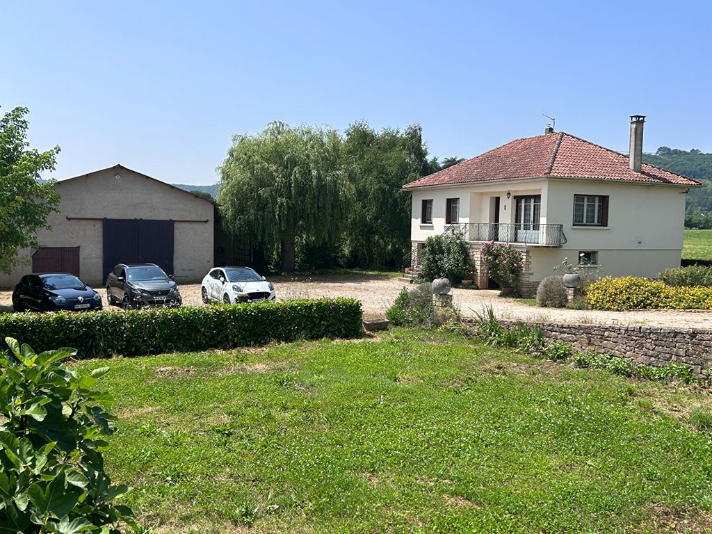 Property photo 2 of 9 58732624B