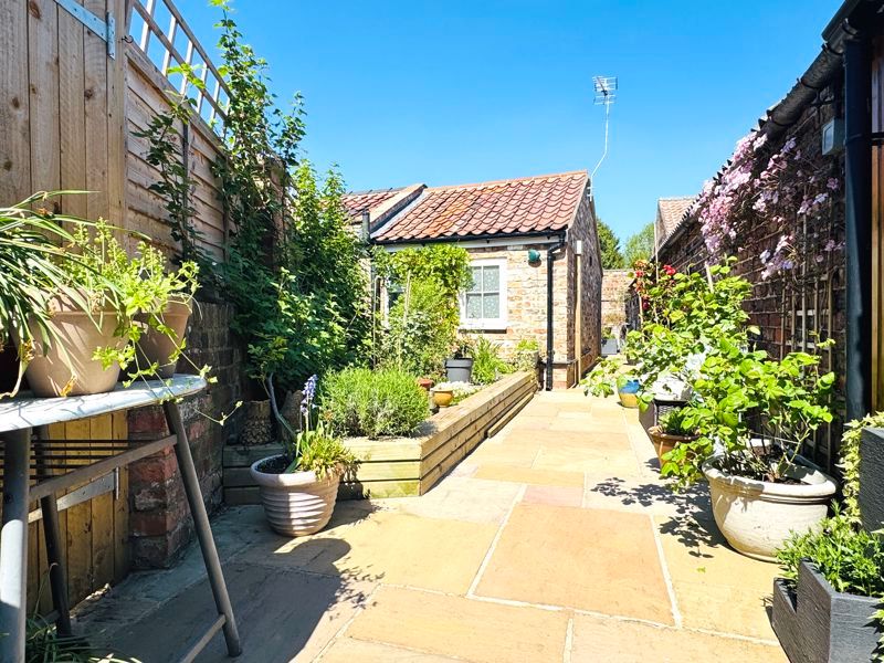 Property photo 3 of 38 Photo 28