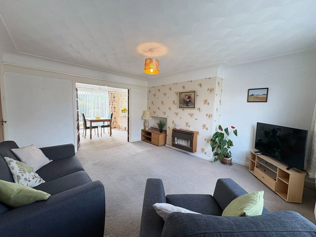 Property photo 2 of 35