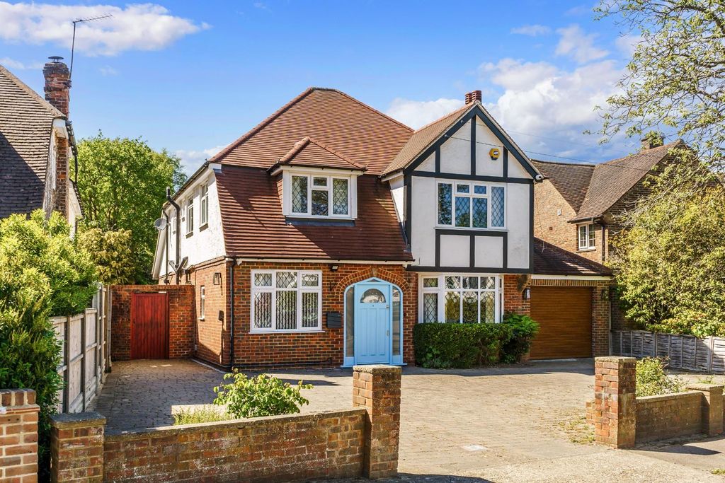 Property photo 1 of 25 Garlichill Road