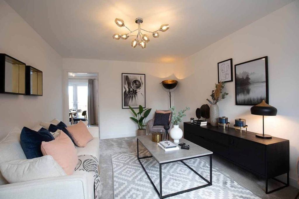 Property photo 3 of 8 L1650-Cgoo00-004