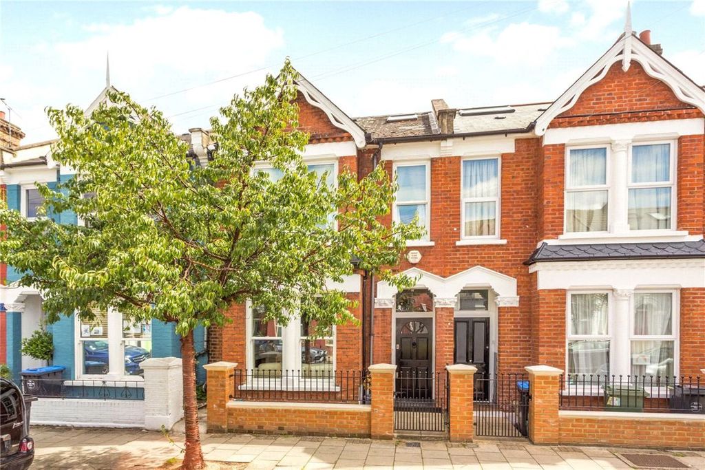 Property photo 1 of 11