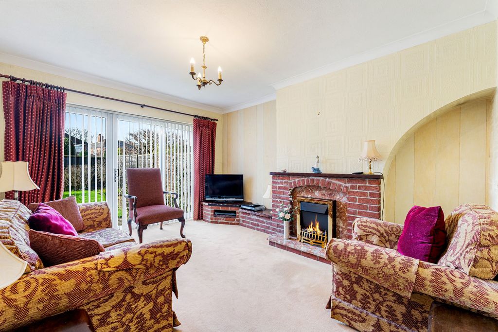 Property photo 2 of 26