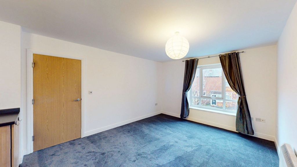 Property photo 3 of 11 Lounge