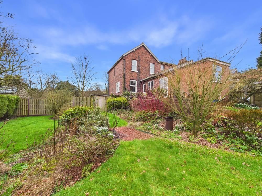 Property photo 1 of 16 Rear Garden