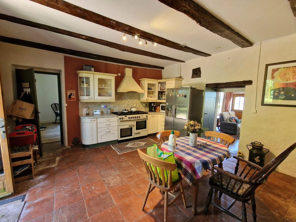 Property photo 3 of 14