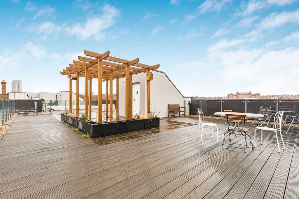 Property photo 2 of 6 Picture No. 01