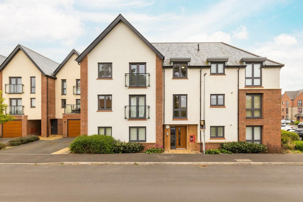 Property photo 2 of 12 Char5327.Jpg