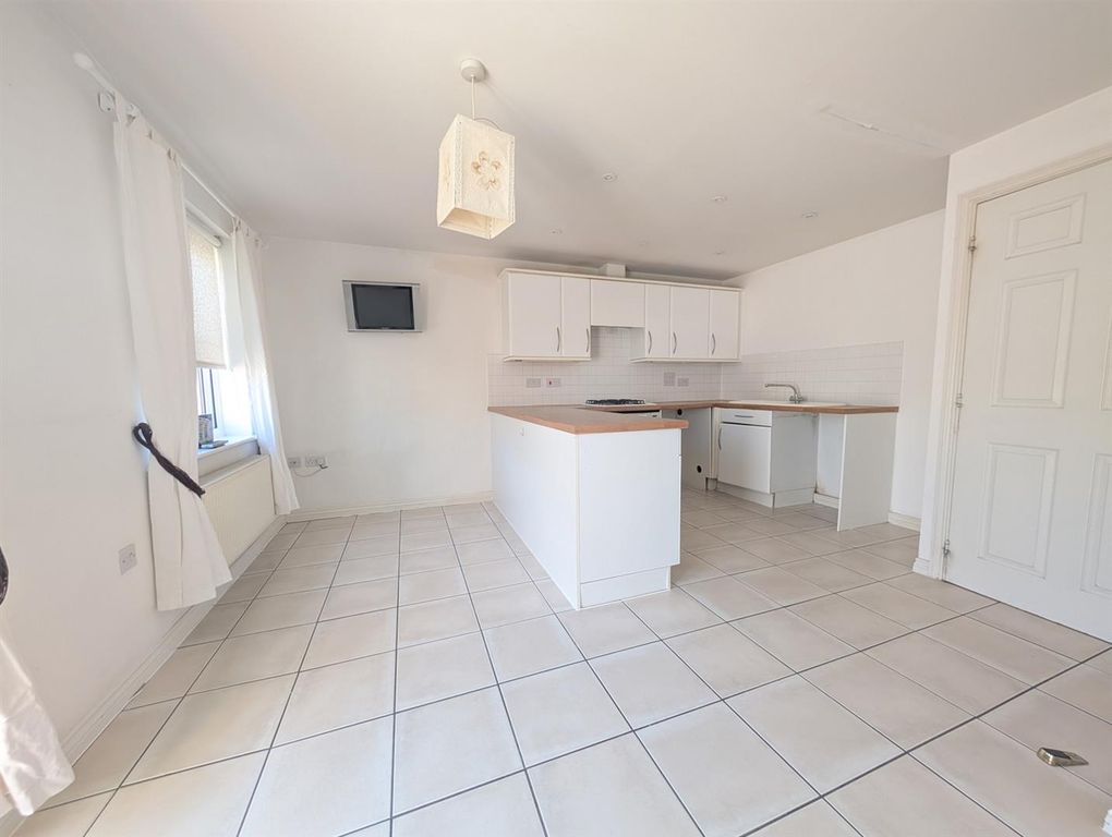 Property photo 3 of 14 6.Jpg