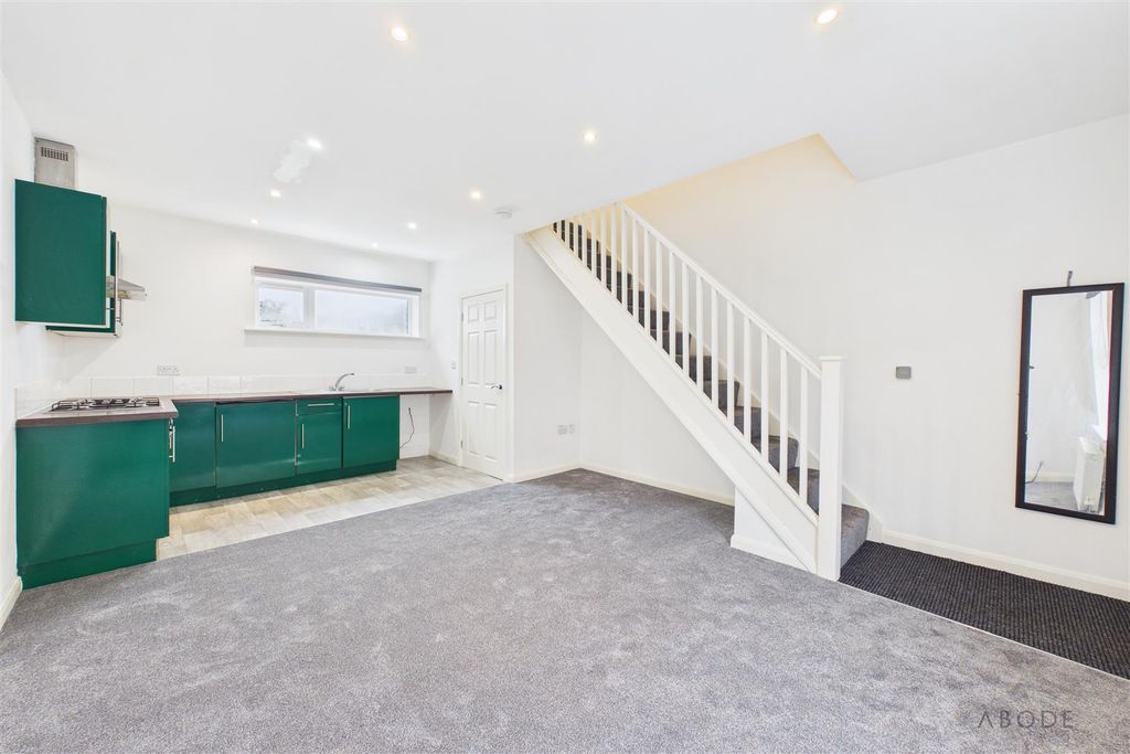 Property photo 2 of 12 Cam02544G0-Pr0366-Still001.Jpg