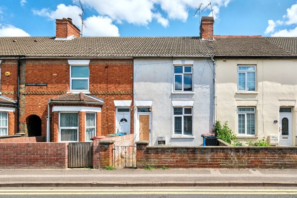 Property photo 1 of 18