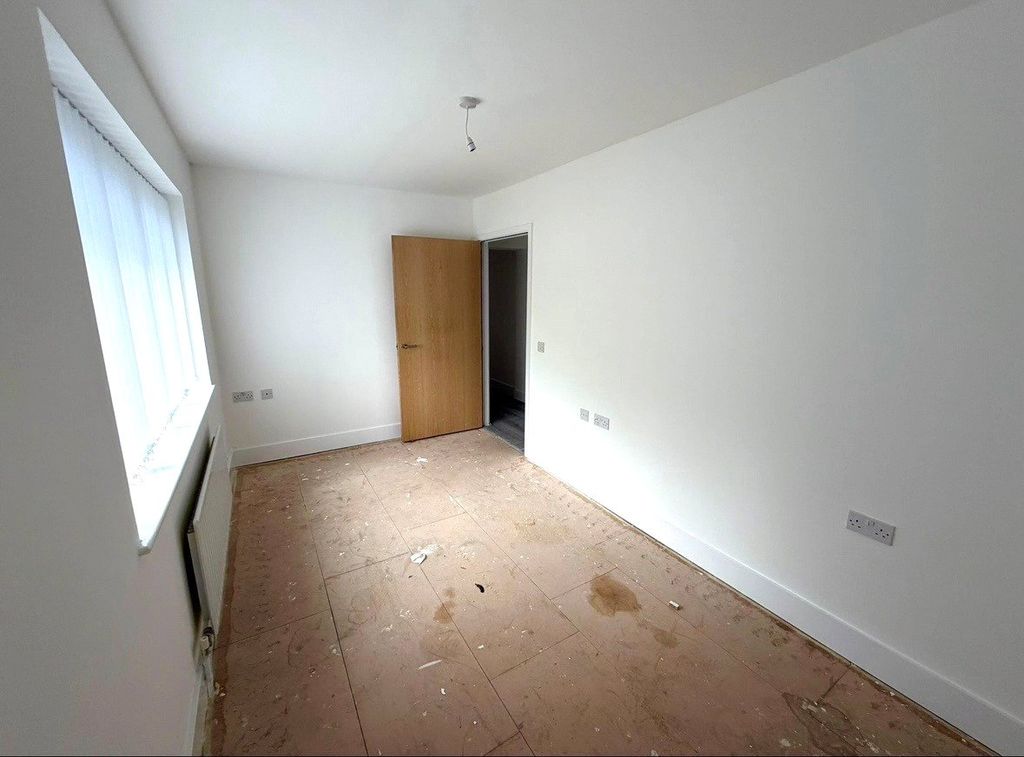 Property photo 3 of 8 Picture No. 07