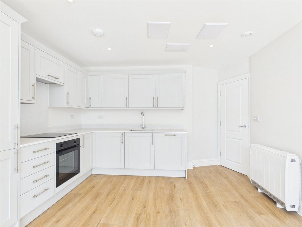 Property photo 3 of 9 Picture No. 04