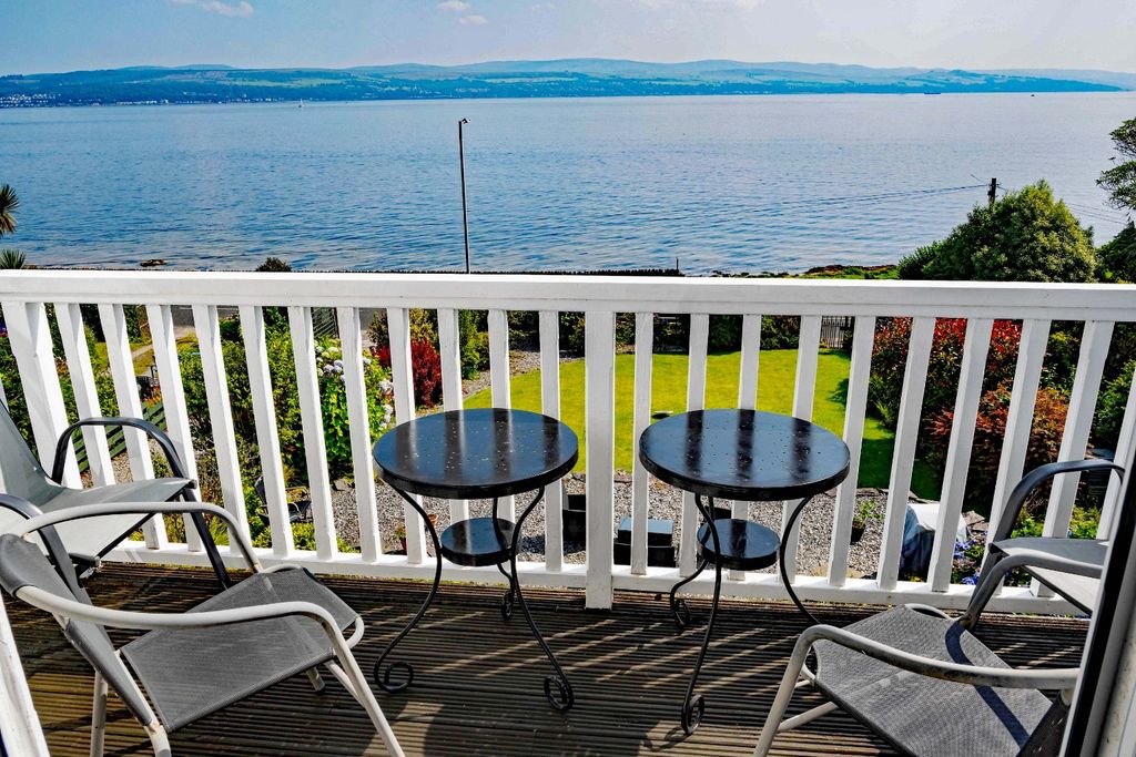 Property photo 3 of 31 4436104