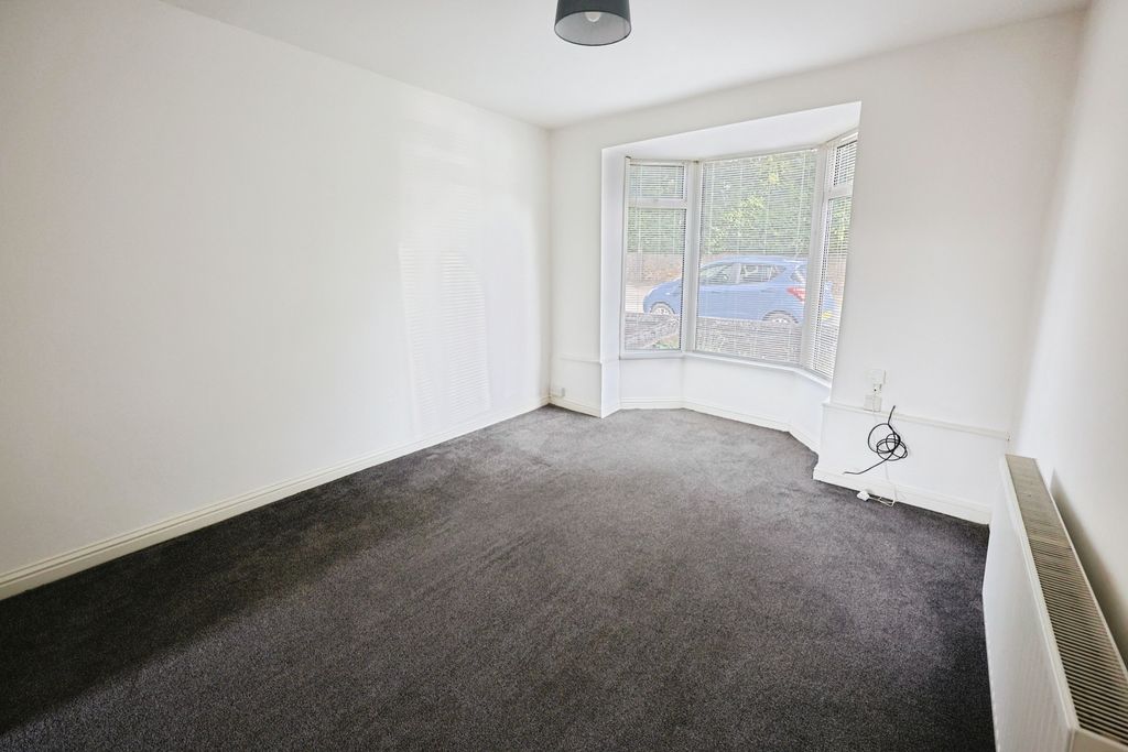 Property photo 2 of 9 Pbox-Img.Jpg